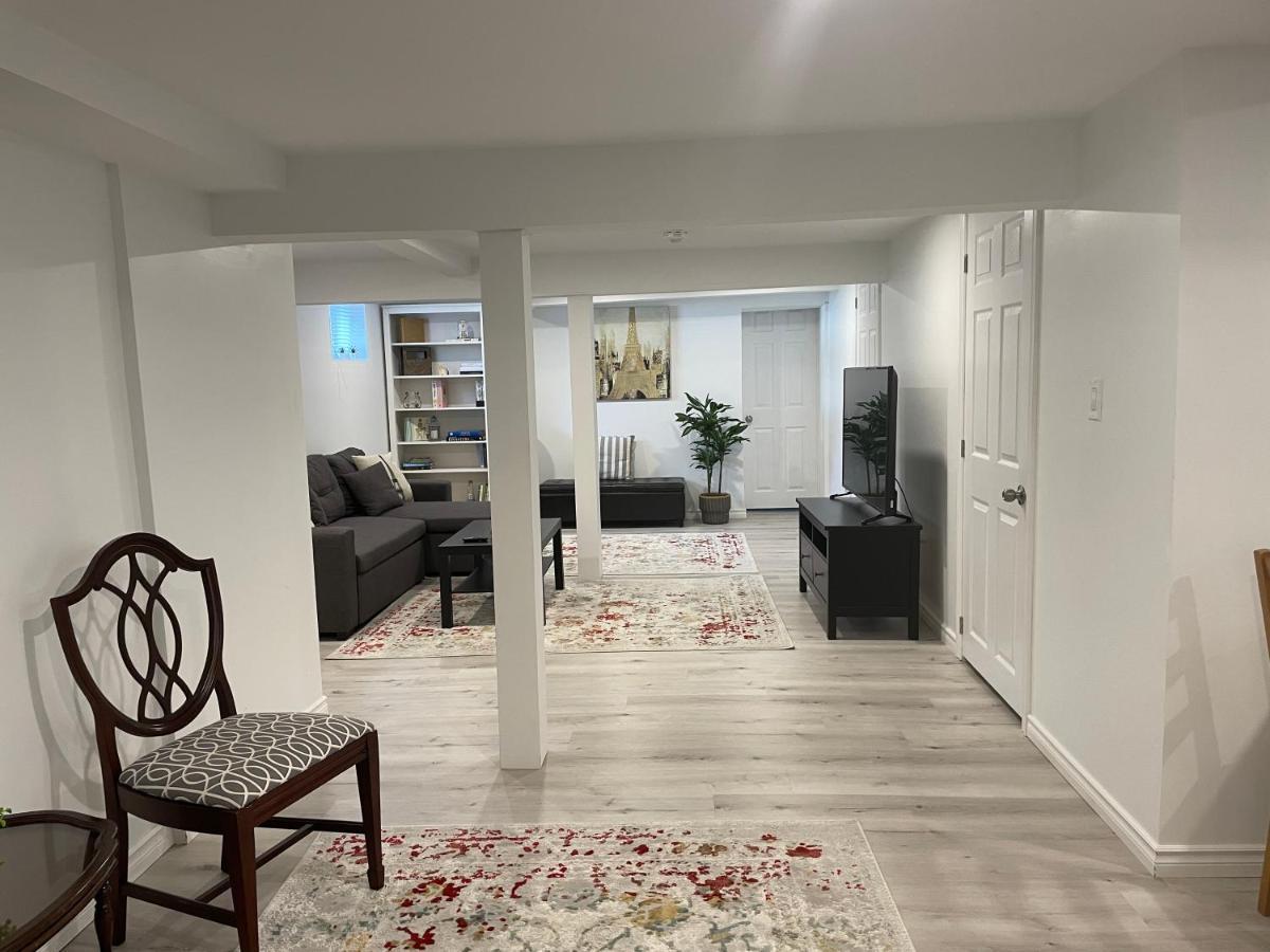 Newly Renovated 2 Bedroom 1 Ba *10 Min Walk To Falls* Niagarawatervallen Buitenkant foto