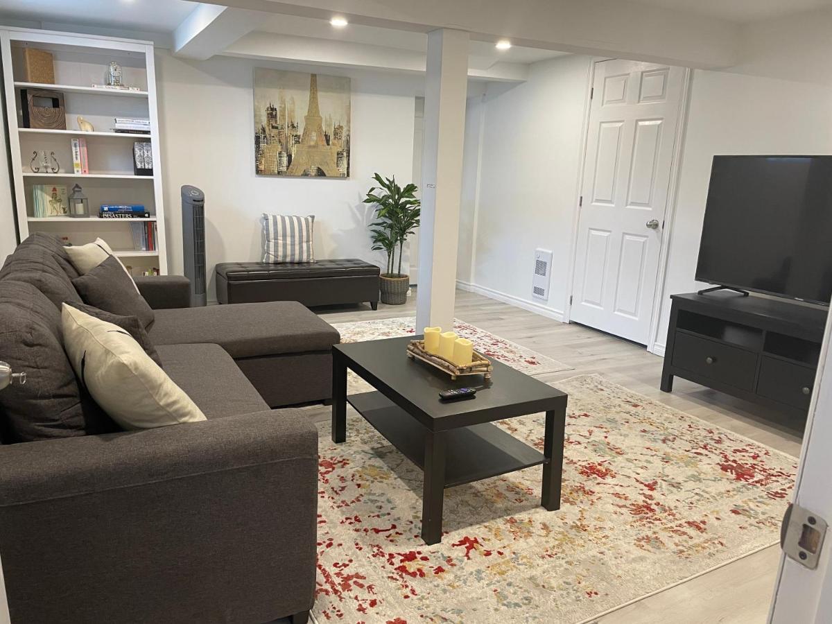 Newly Renovated 2 Bedroom 1 Ba *10 Min Walk To Falls* Niagarawatervallen Buitenkant foto
